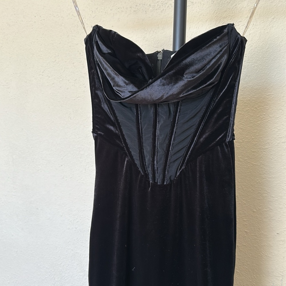 HOUSE OF CB 'Thalia' Black‎ Velvet Corset Maxi Dress NWOT size S - Picture 7 of 17